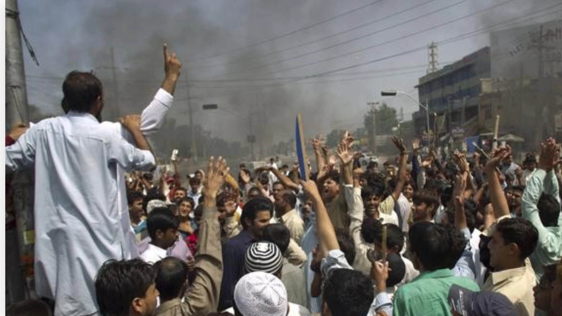 حکومت پنجاب کا پرتشدد احتجاج کرنے والوں کے خلاف سخت کارروائی کرنے کا فیصلہ