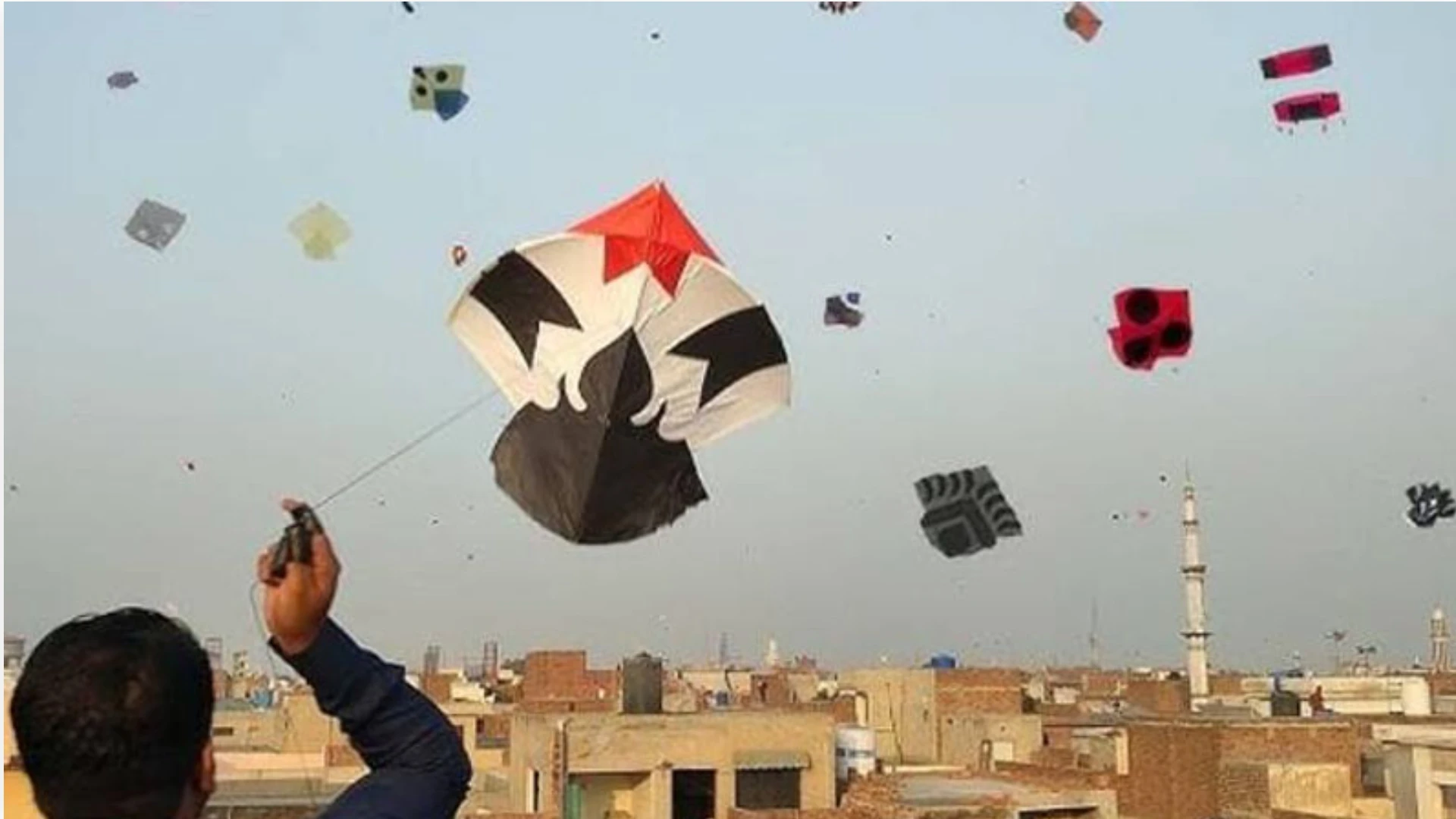 پنجاب میں پتنگ بازی قوانین کی خلاف ورزی پر سخت سزائیں [Draft]