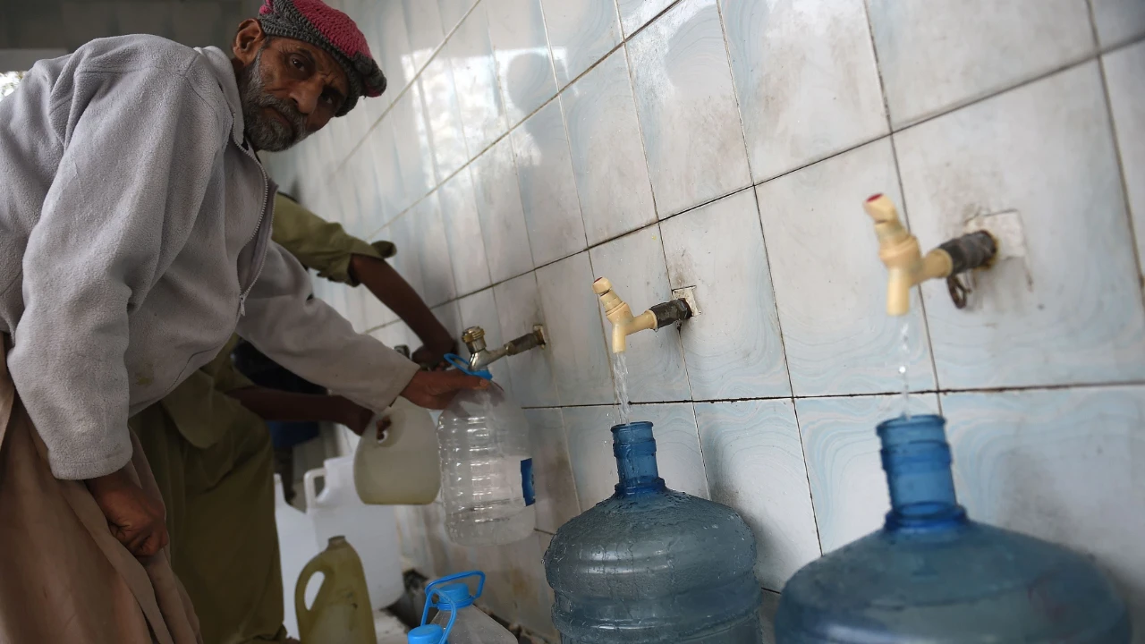 پاکستان میں صرف 47 فیصد لوگوں کو صاف پانی کی دستیابی [Draft]