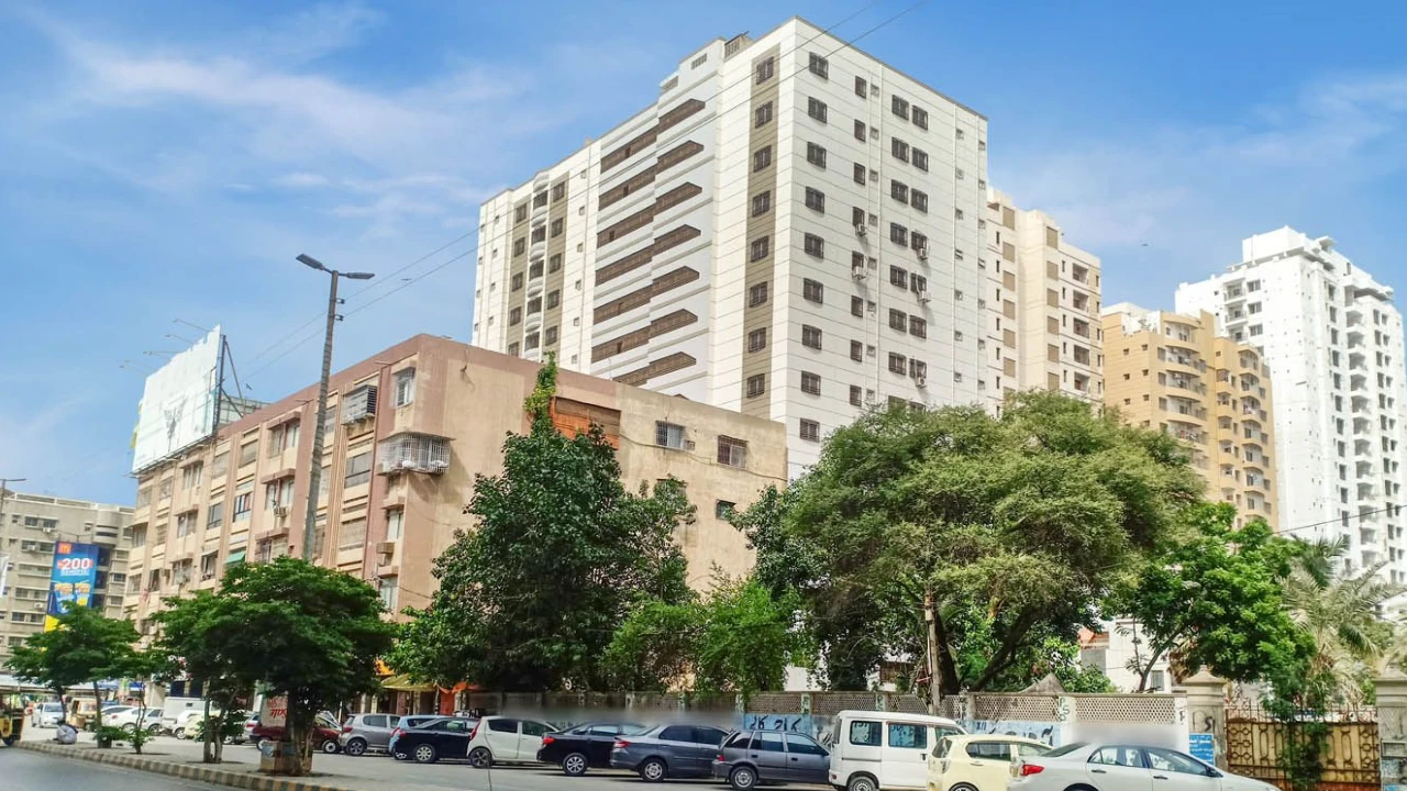 کراچی میں جائیدادوں کے ریکارڈ میں بڑے پیمانے پر جعلسازی [Draft]