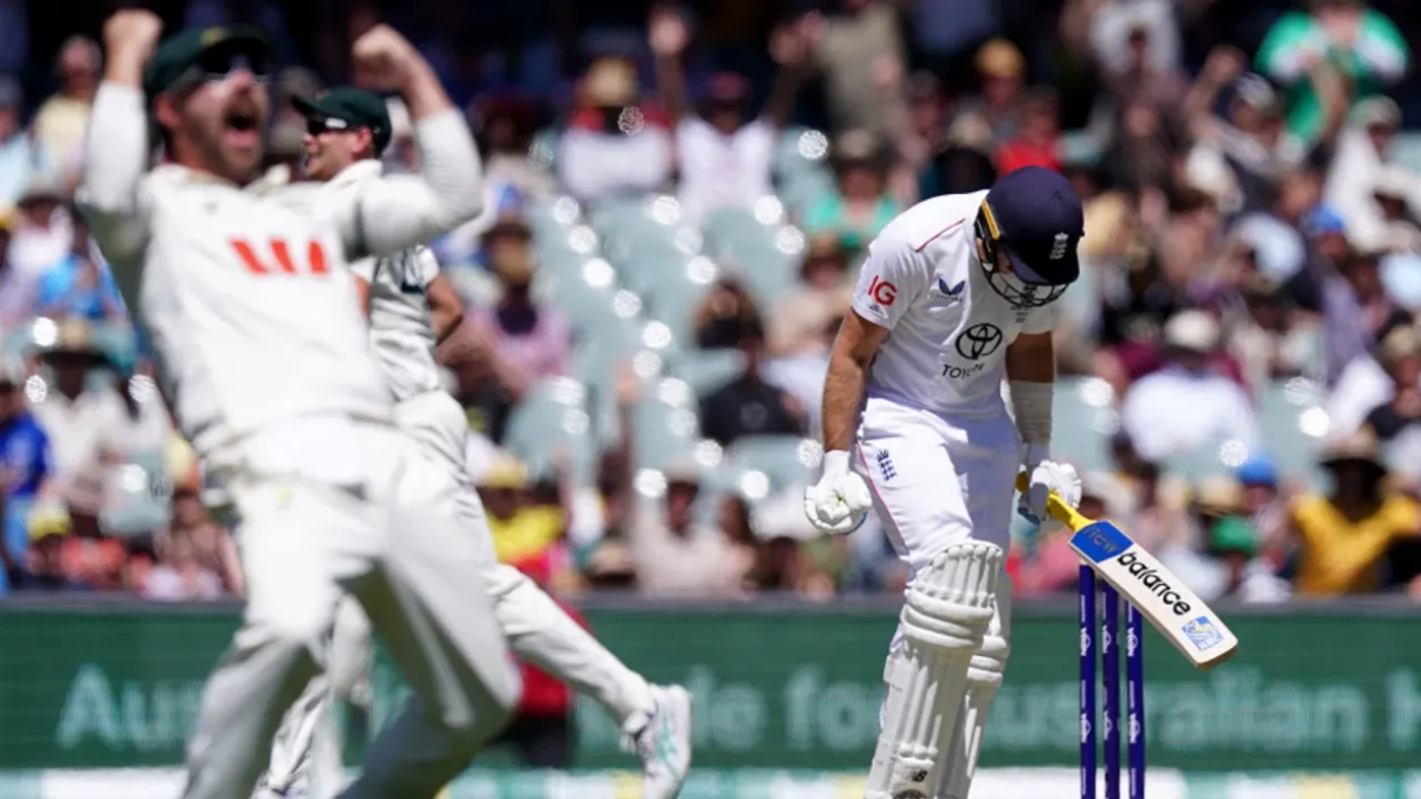 ایشیز: آسٹریلیا کو ایڈیلیڈ ٹیسٹ میں فتح کے لئے 4 وکٹیں درکار [Draft]