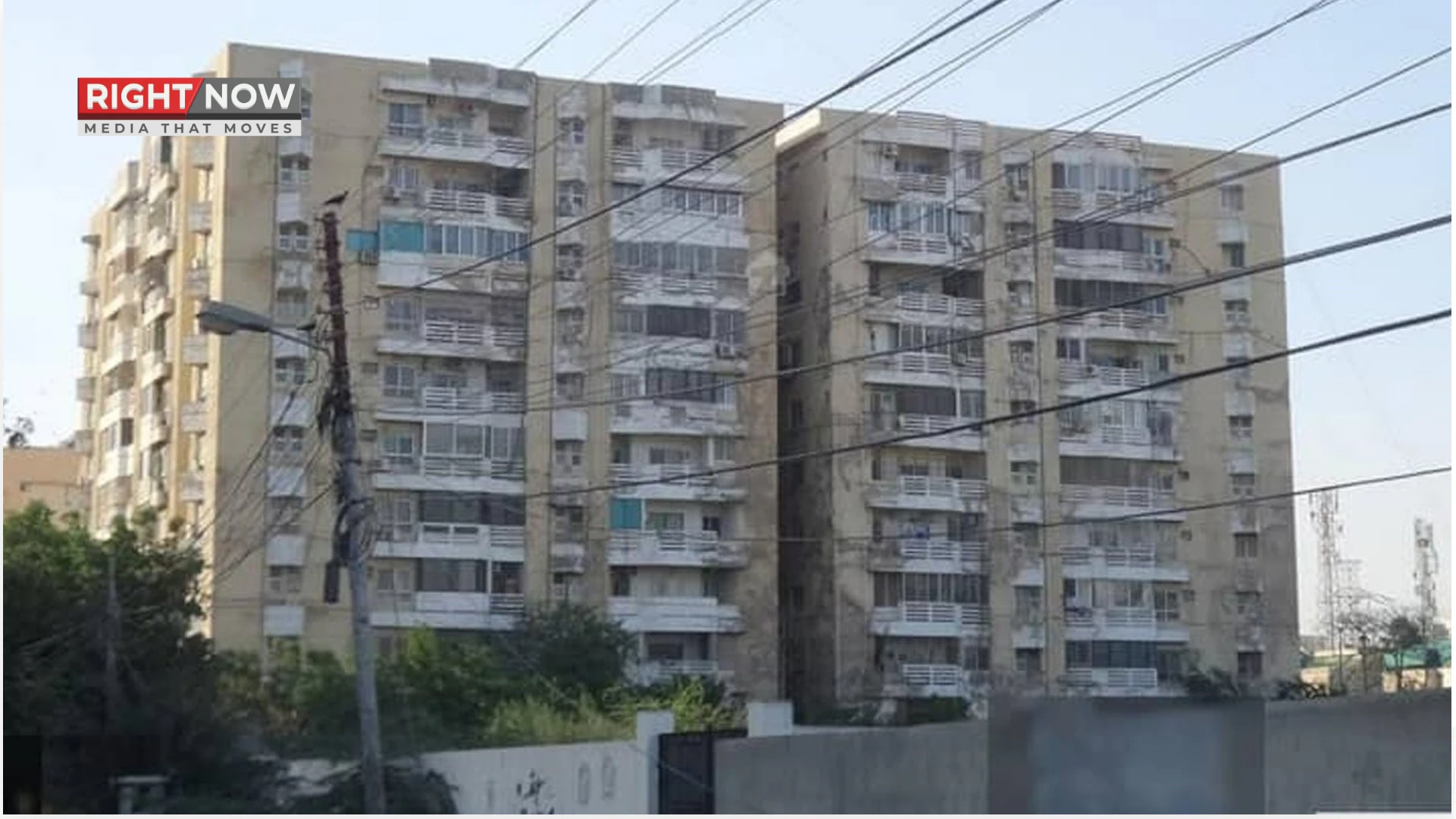 کراچی میں واقع اوئسٹر ٹاورز ''خطرناک'' قرار، سرکاری افسران بے گھر [Draft]