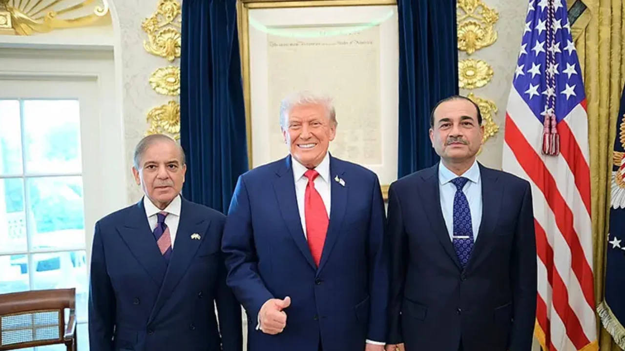 امریکا کی انڈیا فرسٹ پالیسی کا اختتام، پاکستان کو اہمیت [Draft]