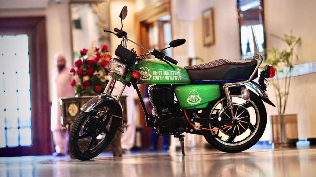 پنجاب حکومت کی اساتذہ کے لیے الیکٹرک بائیک اسکیم کا اعلان
