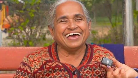 75 سالہ بھارتی خاتون 'پیاری سمجھ گئی آنٹی' وائرل کیسے ہوئیں؟