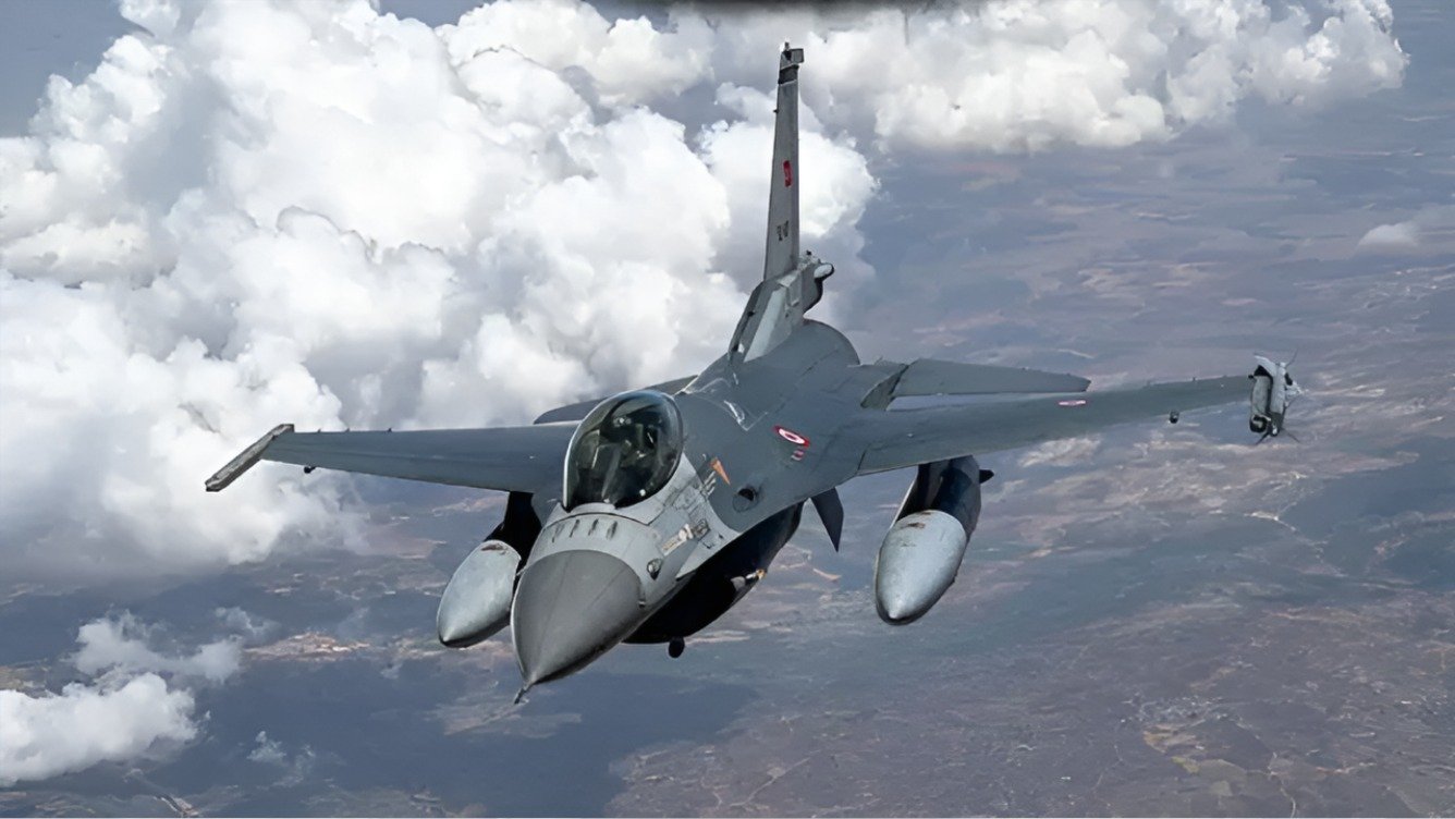 روسی کمپنی سخوئی 57 کی نئے انجن کے ساتھ کامیاب پرواز کا دعویٰ