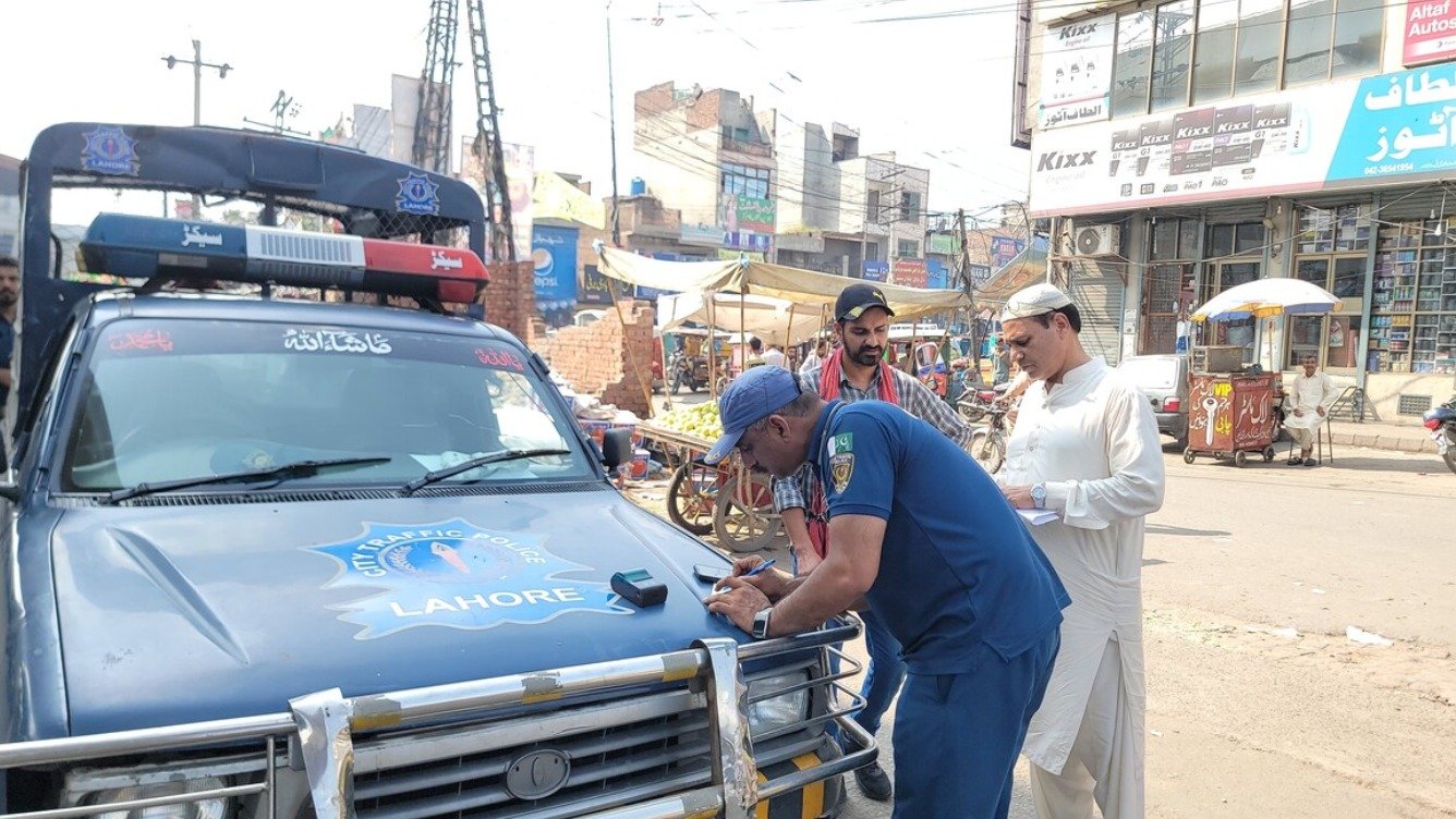 گوجرانوالہ میں ٹریفک چالان سے 4.46 ارب روپے کی وصولی