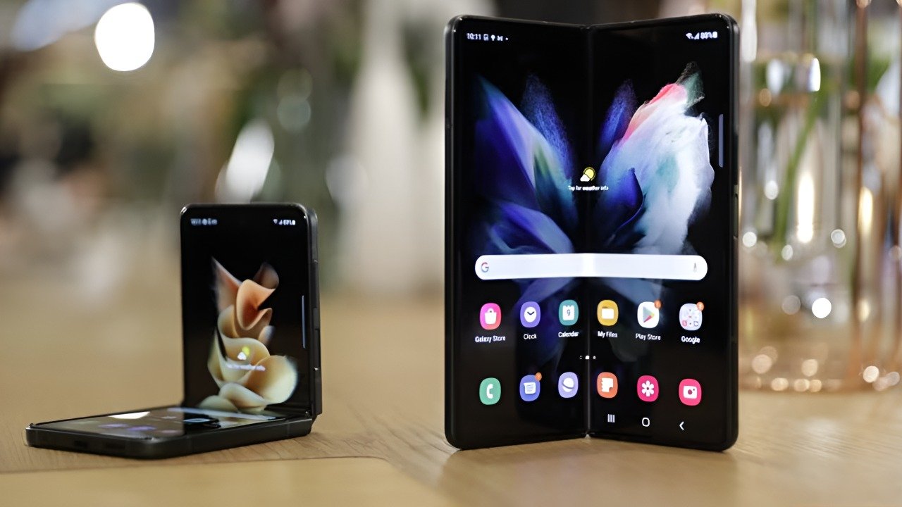 سامسنگ کا 'وائیڈ فولڈ' فون ایپل کے فولڈ ایبل کا مقابلہ کرے گا