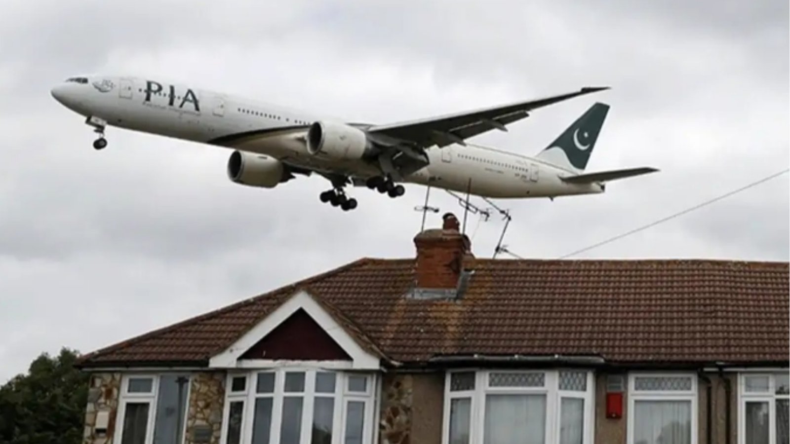 قومی ائیرلائن کی برطانیہ فلائٹ آپریشن میں توسیع