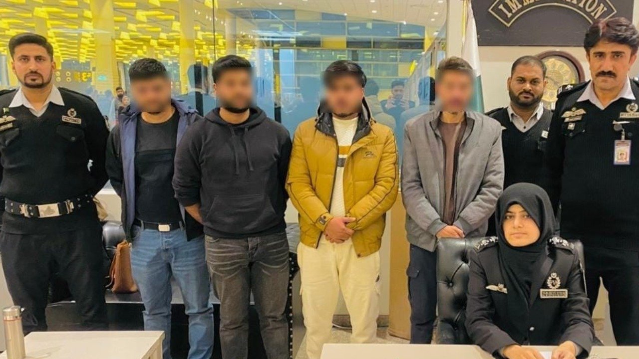 اسلام آباد ایئرپورٹ پر جعلی ویزوں کے ساتھ چار مسافر گرفتار