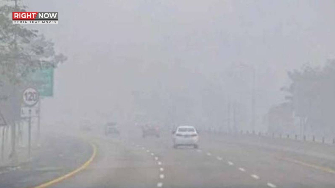 لاہور سیالکوٹ موٹروے ایم-11 دھند کی وجہ سے عارضی طور پر بند