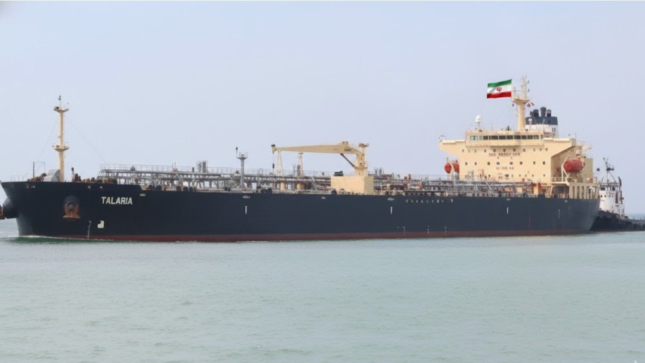 ایران نے اسمگل شدہ ایندھن کے ساتھ غیر ملکی آئل ٹینکر پکڑ لیا