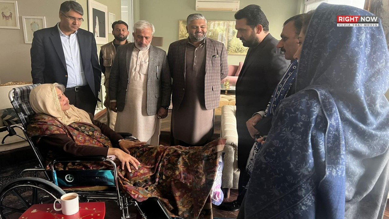 وزیر اعلیٰ خیبرپختونخوا سہیل آفریدی کا شاہ محمود قریشی کے گھر کا دورہ، شاہ محمود کی اہلیہ کی عیادت کی