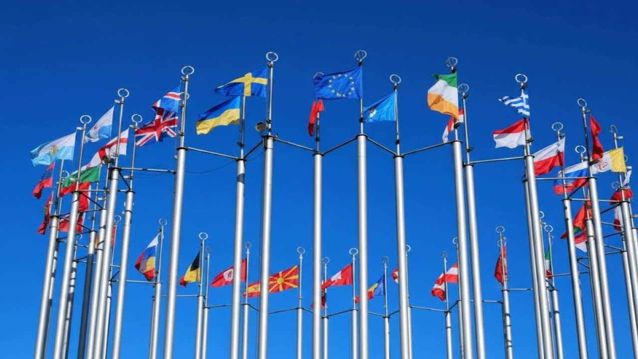 شہریت کے آسان مواقع فراہم کرنے والے یورپی ممالک