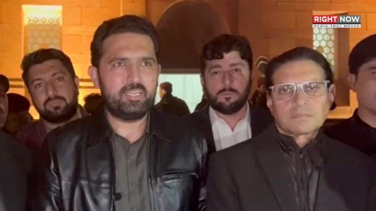 تحریک انصاف کا مذاکرات کے لیے برابری کے میدان کا مطالبہ