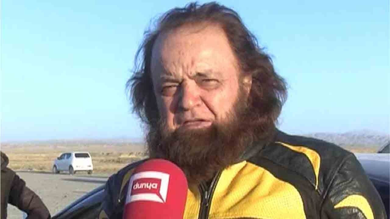 پاکستانی سلطان گولڈن نے ریورس ڈرائیونگ کا نیا عالمی ریکارڈ قائم کیا