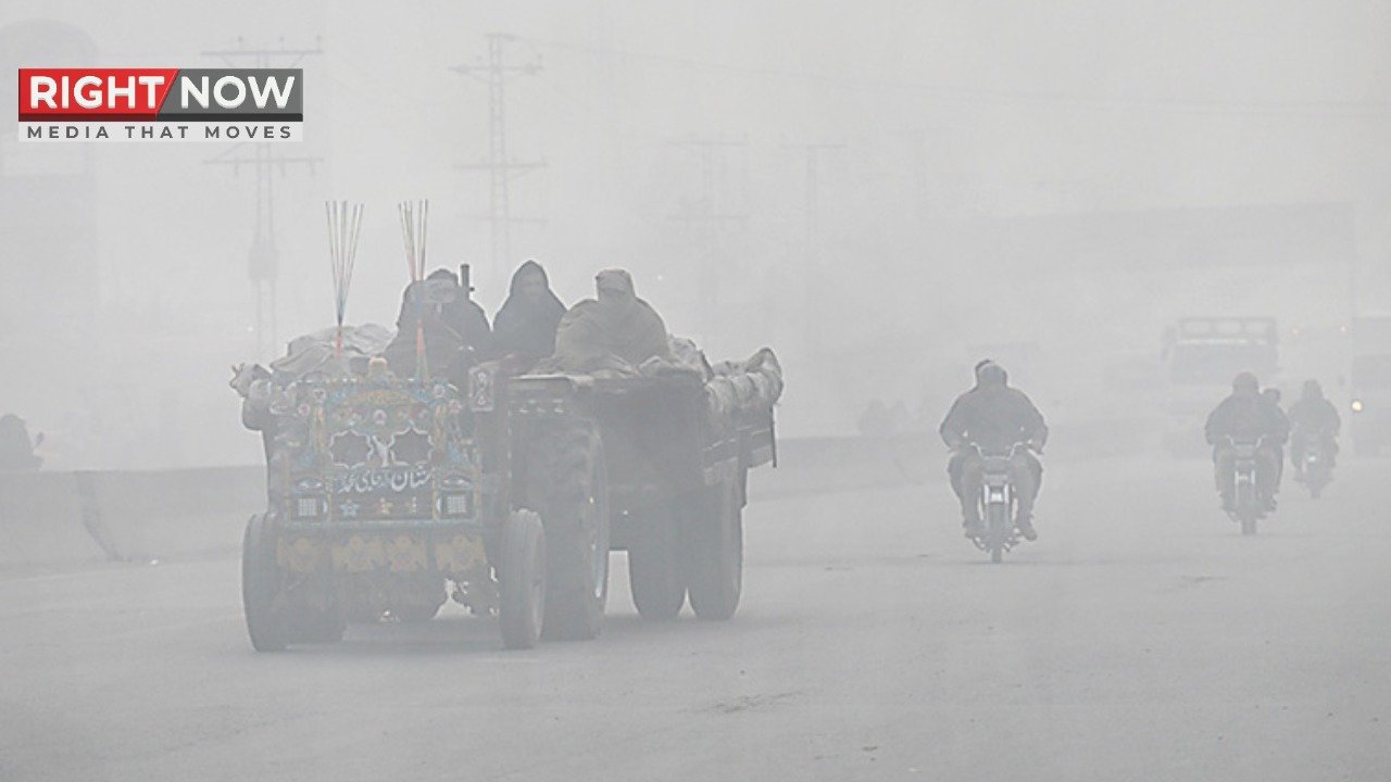 پنجاب، پختونخوا اور سندھ میں شدید دھند سے ٹریفک متاثر