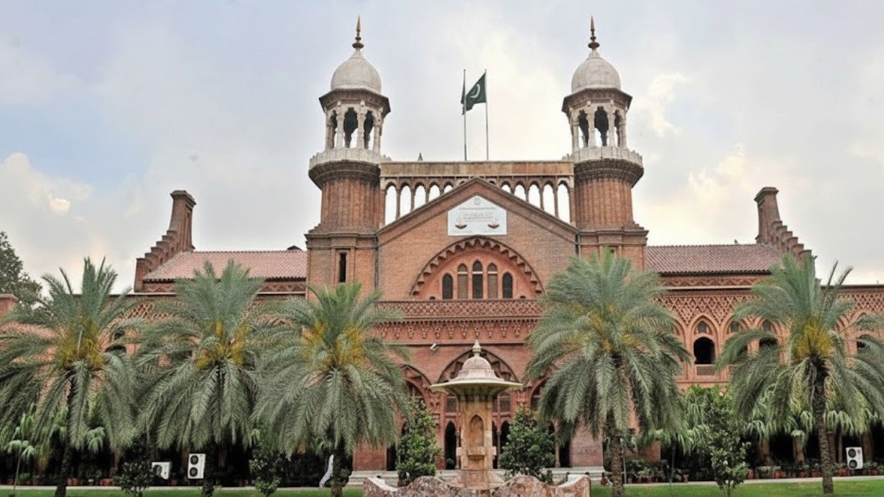 لاہور ہائیکورٹ کی تاریخی عمارت کی تزئین کا آغاز