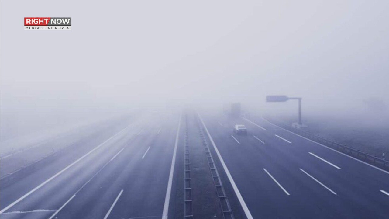 شدید دھند کے باعث موٹروے ایم 3 اور ایم 4 کے کئی حصے بند