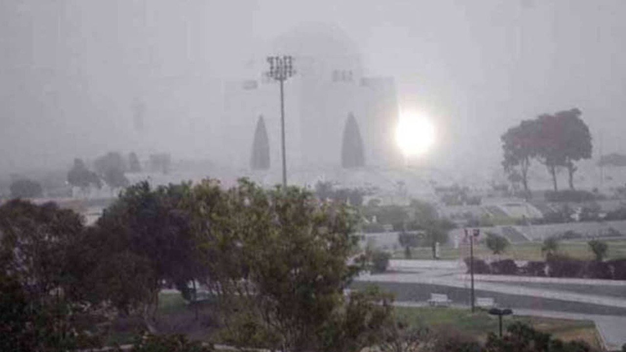 ملک میں شدید سردی کی لہر، کراچی میں درجہ حرارت سنگل ڈیجیٹ