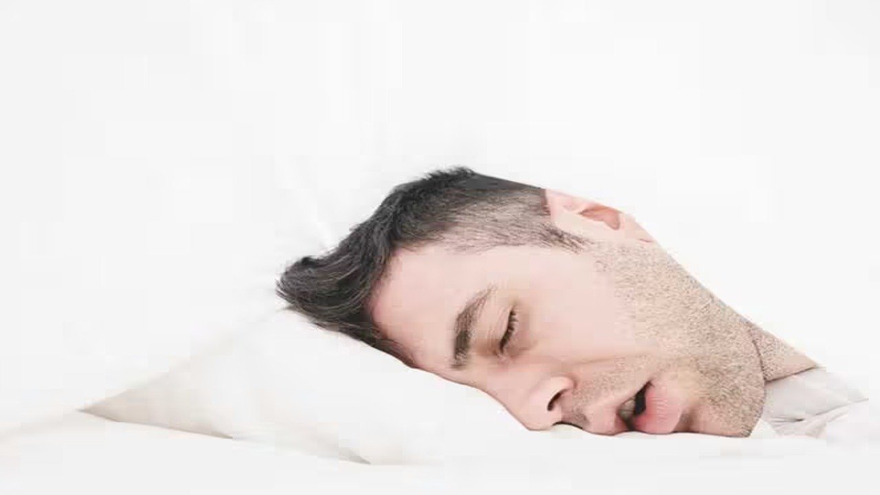 نیند میں رال بہنا ،گہری نیند یا صحت کا مسئلہ؟