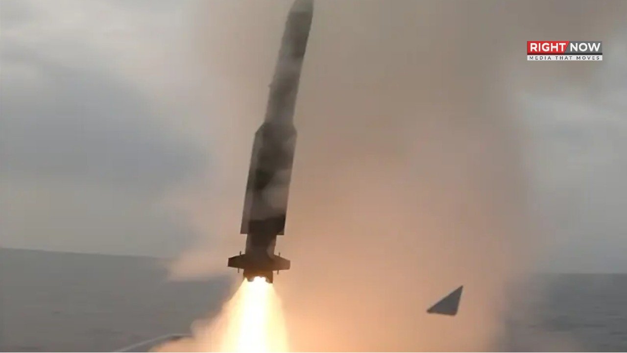 پاکستان نیوی کا ایل وائی 80 میزائل کا کامیاب تجربہ