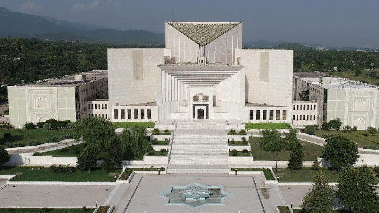 سابق آڈیٹر جنرل کی پینشن عدم ادائیگی پر توہین عدالت کیس کی سماعت