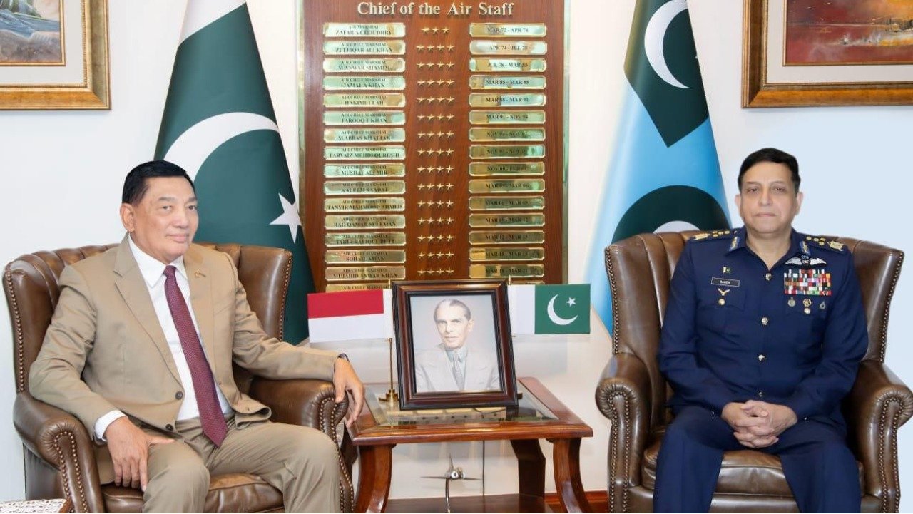 پاکستان اور انڈونیشیا کے درمیان دفاعی معاہدے کی بات چیت