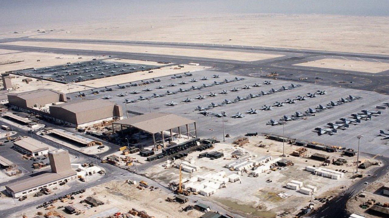 امریکی جنگی طیارے قطر کے العدید بیس پر سرگرم