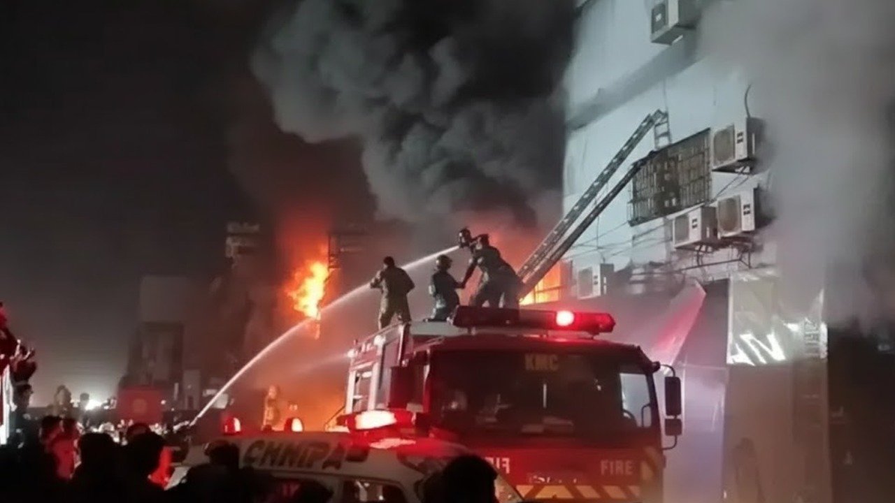 گل پلازہ سانحے پر ریسکیو آپریشن کے لیے 6 نگرانی ٹیمیں تشکیل دے دی