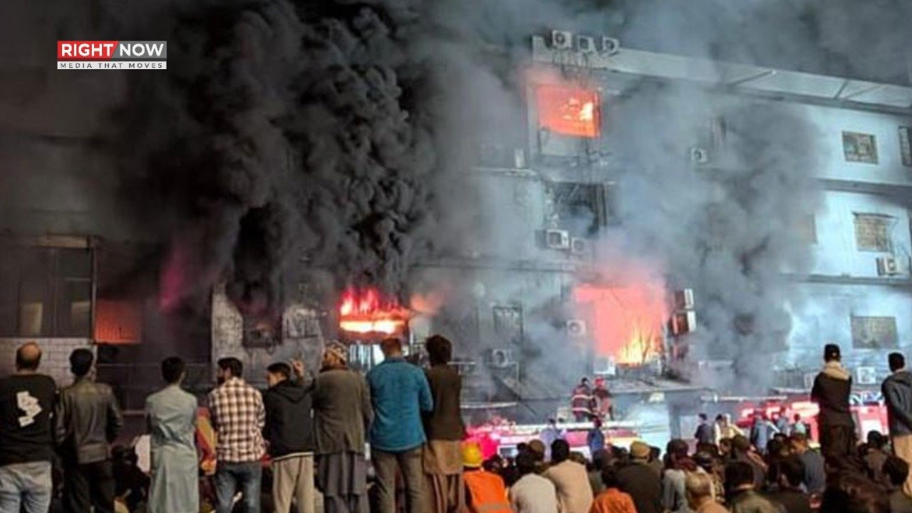 گُل پلازہ میں آگ سے 28 افراد جاں بحق، لاپتہ افراد کی تلاش جاری