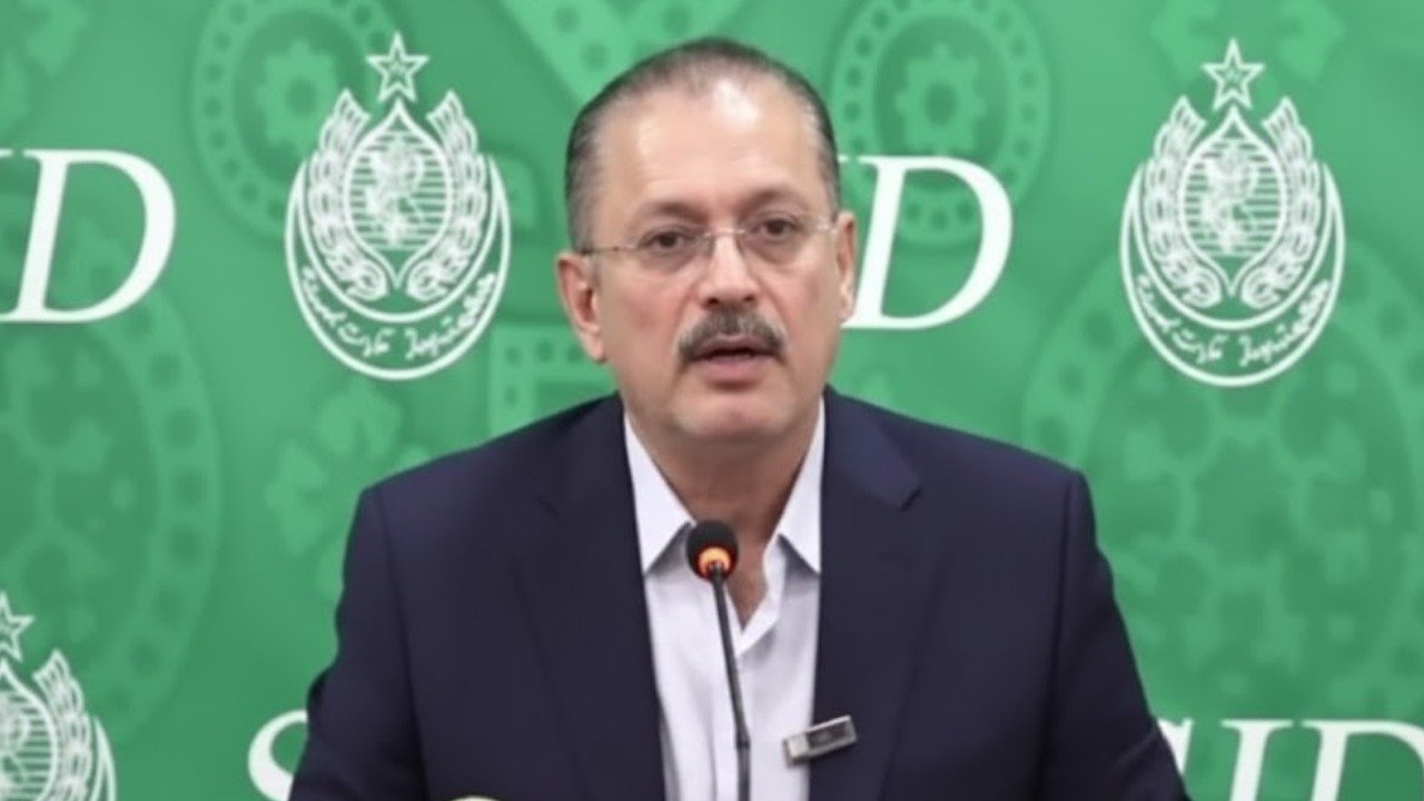 گل پلازہ کی تعمیر میں غیر قانونی کردار پر شرجیل میمن کی تنقید