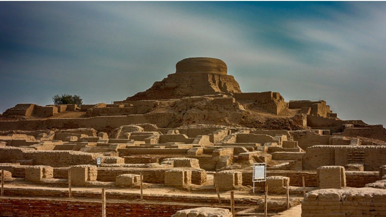 موہن جودڑو میں قدیم حفاظتی فصیل کی دریافت