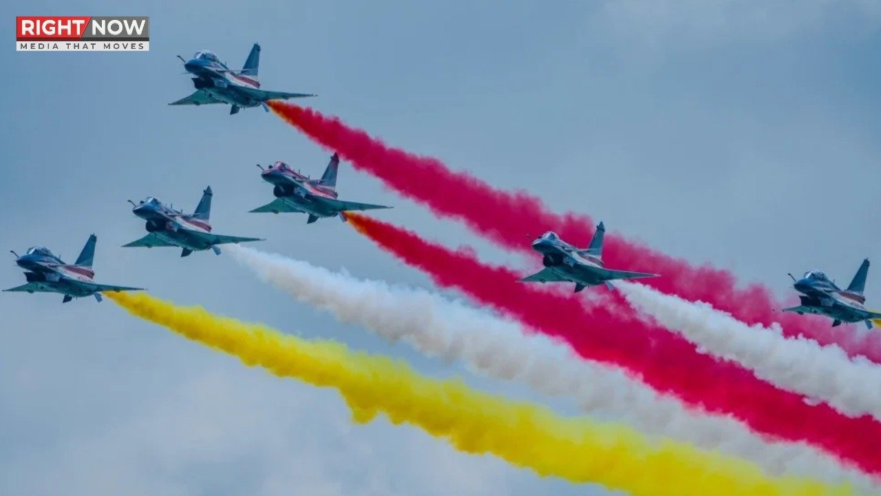 سنگاپور ائیر شو میں چینی جے-10 سی طیارے کا شاندار مظاہرہ