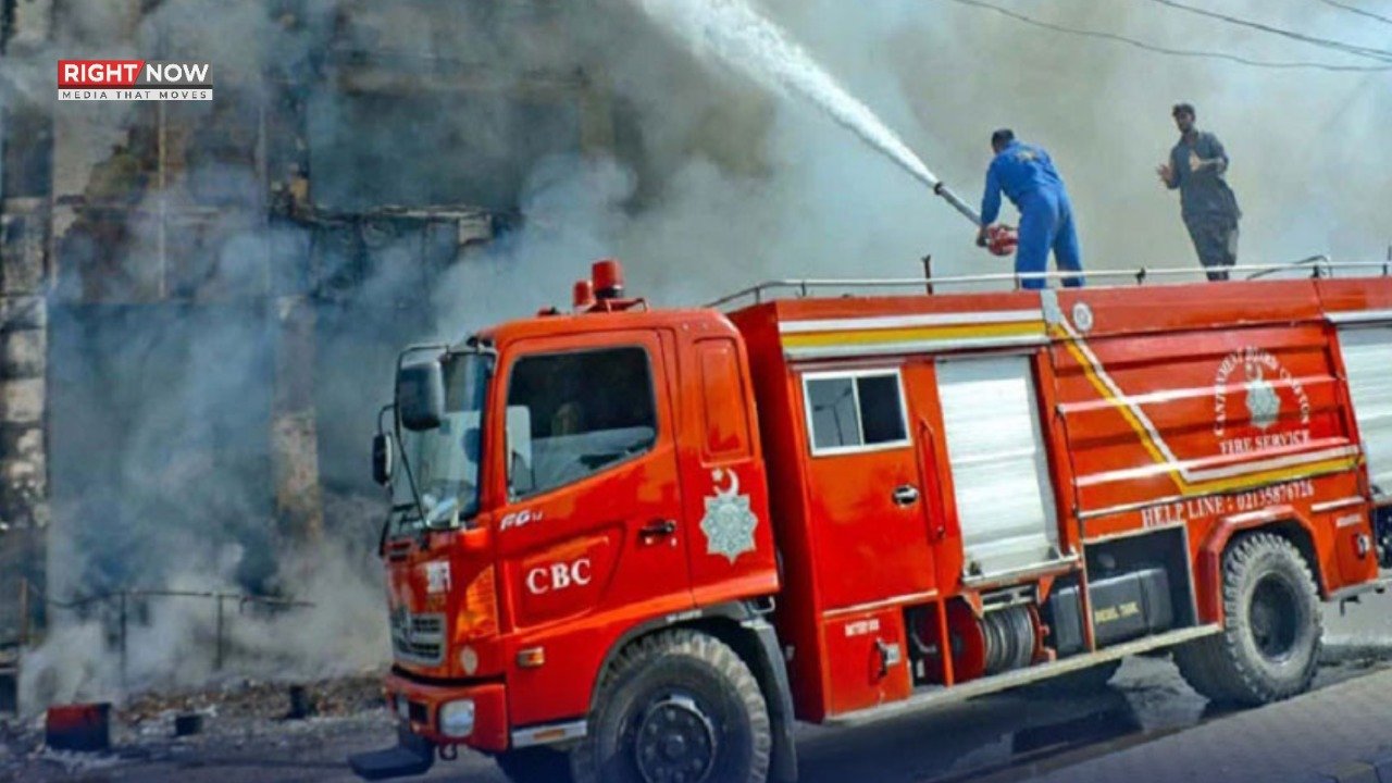 لانڈھی کراچی میں فیکٹری میں آتشزدگی، فائر بریگیڈ کا آپریشن