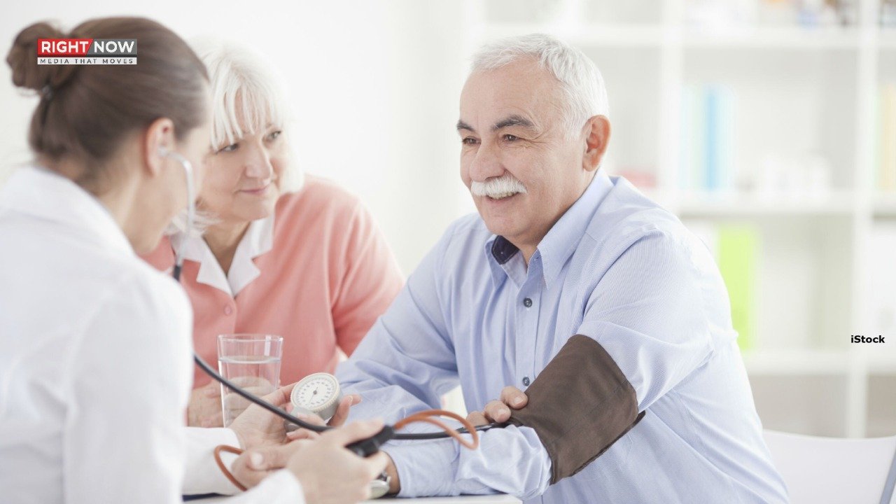 بیرون ملک افسران کے والدین کے علاج کی شرائط میں تبدیلی