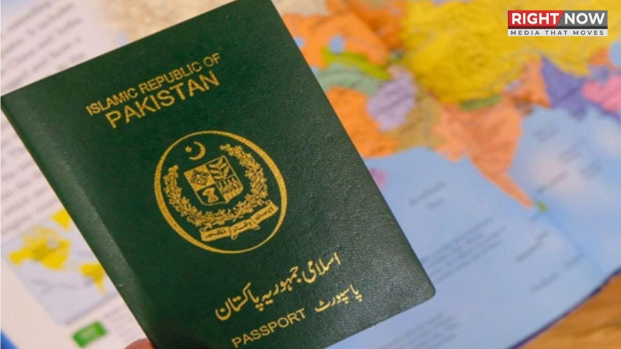 پاکستانی پاسپورٹ کی رینکنگ میں بہتری: 32 ممالک میں ویزا فری سفر