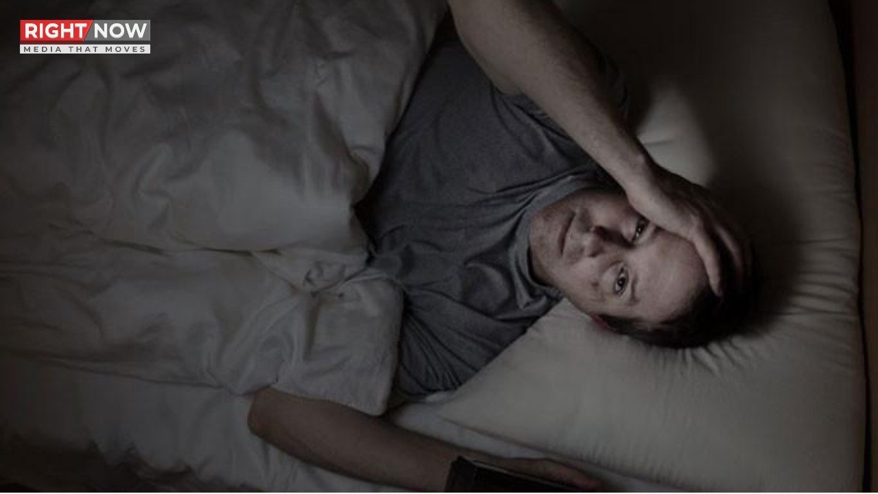 نیند میں اچانک جھٹکے کی وجہ معلوم ہوگئی