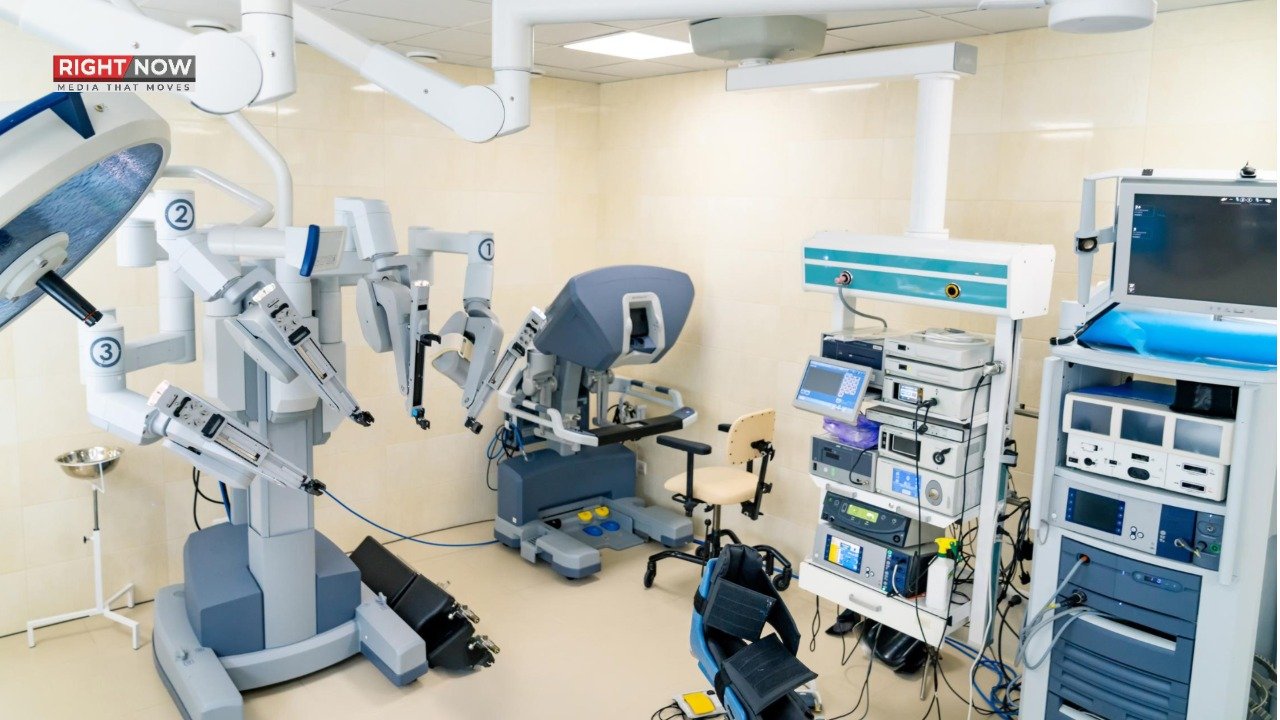 لندن کے ڈاکٹر نے روبوٹ کے ذریعے جبرالٹر میں کامیاب آپریشن کیا