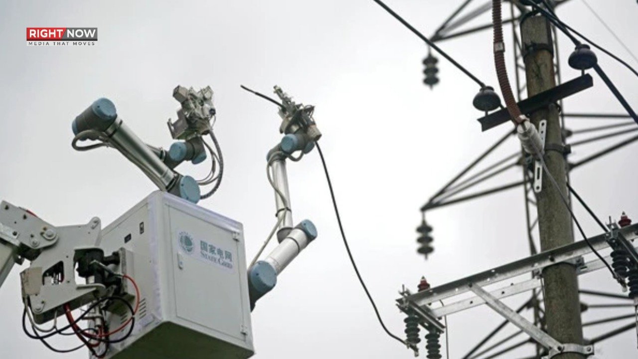 چین میں روبوٹ نے بجلی کی لائن مرمت کرکے نیا باب کھول دیا