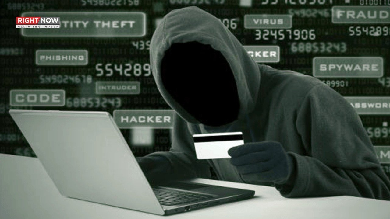 پاکستانی نوجوان، آن لائن اسکیمنگ کا شکار ہو رہے ہیں