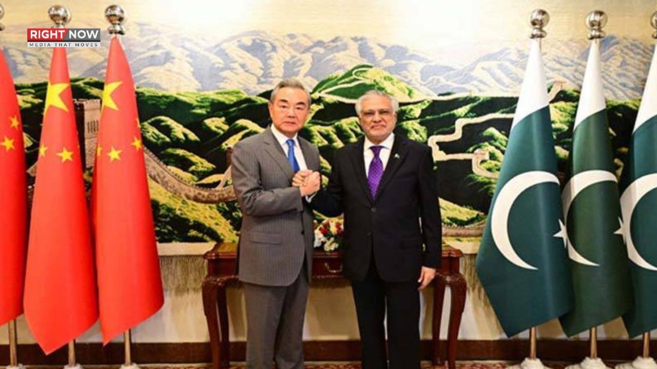 اسحاق ڈار، چینی وزیر خارجہ سے ملاقات، امن کے 5 نکاتی ایجنڈے پر اتفاق