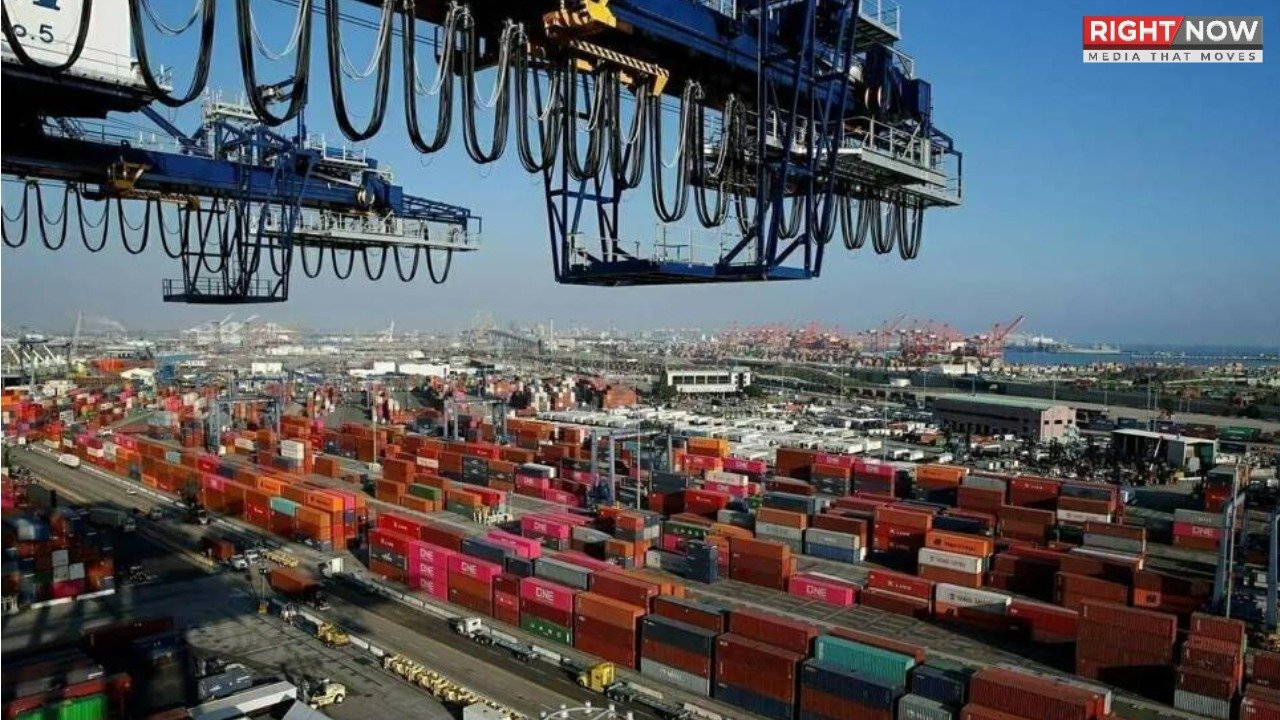 کراچی، پرانے کنٹینرز ہٹانے کے لیے 30 دن کی مہلت