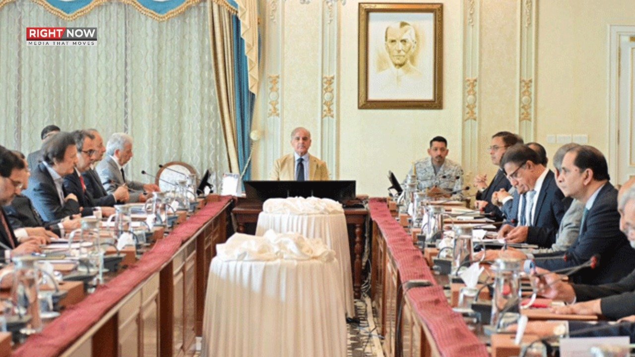 وزیر اعظم شہباز شریف، عالمی منڈی میں قیمتوں کے اثرات سے نمٹنے کی ہدایت