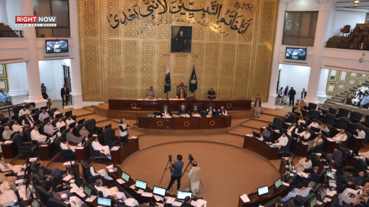 خیبرپختونخوا اسمبلی، اسپیکر و اراکین کی تنخواہوں میں اضافہ مؤخر