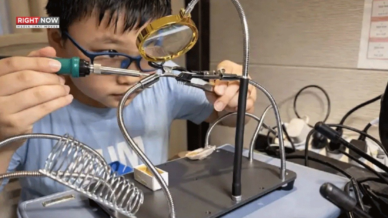 چین، 14 سالہ لڑکے نے خود تیار کیا فعال جیٹ انجن