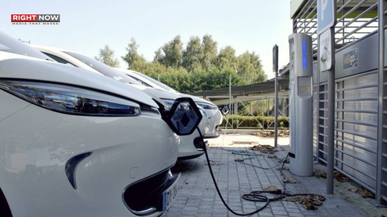 پاکستان میں الیکٹرک گاڑیاں، منتقلی میں مشکلات