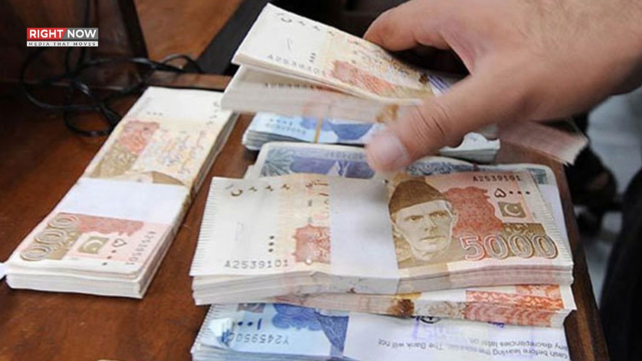 وفاقی حکومت کے قرضوں میں 18 ہزار ارب روپے سے زائد کا اضافہ، ملکی معیشت پر بوجھ