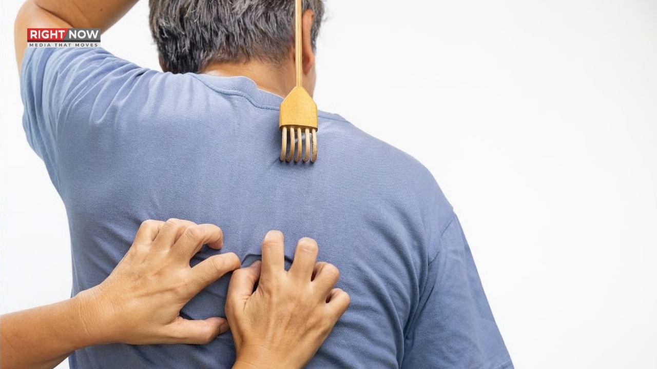 چین میں منفرد کاروبار: کمر کھجانے کی سروس سے لاکھوں کی کمائی